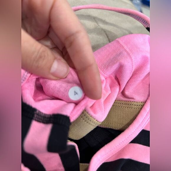 Lululemon No Limit Tank - Picture 10 of 10